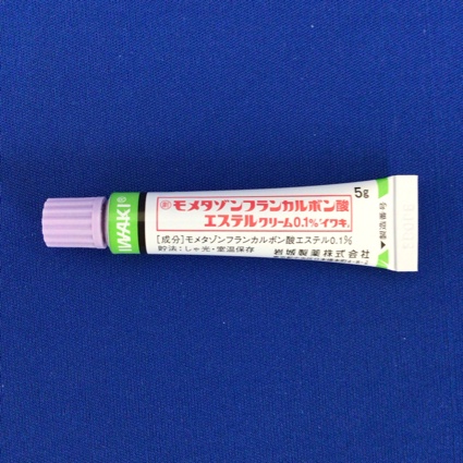 モメタゾンフランカルボン酸エステルクリーム０．１％「イワキ」