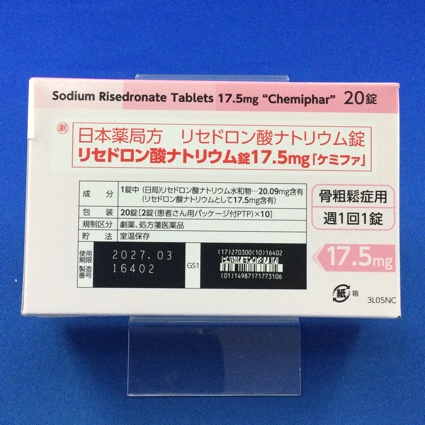 リセドロン酸ナトリウム錠１７．５ｍｇ「ケミファ」