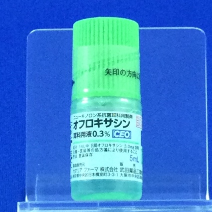 オフロキサシン耳科用液０．３％「ＣＥＯ」